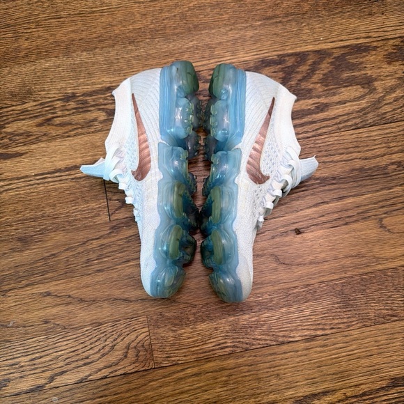 Nike Air Vapor Max White/Hydrogen Blue Women’s Size 8.5 - Picture 2 of 6